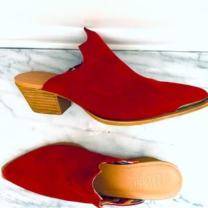 Dingo Western Rusty Red Suede Mules